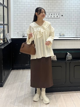 「アイテム（チョーカー）」を使った、こはるさん（レディース・167cm）の秋コーディネート