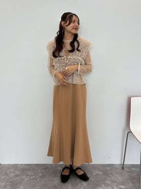 「アイテム（チョーカー、ゴールド系）」を使った、こはるさん（レディース・167cm）の秋コーディネート
