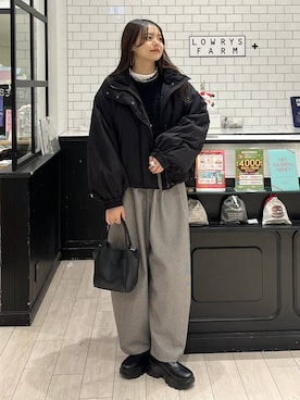 「アイテム（チョーカー）」を使った、こはるさん（レディース・167cm）の冬コーディネート