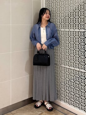 「LOWRYS FARM（ローリーズファーム）のアイテム（タンクトップ）」を使った、こはるさん（レディース・167cm）の秋コーディネート