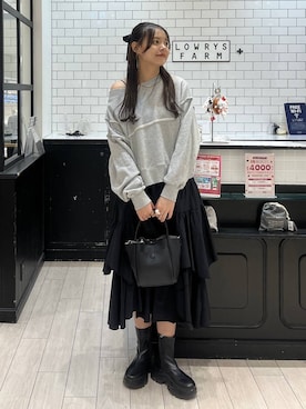 「アイテム（チョーカー）」を使った、こはるさん（レディース・167cm・20代）の秋コーディネート