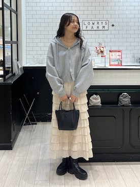 「アイテム（チョーカー）」を使った、こはるさん（レディース・167cm）の冬コーディネート