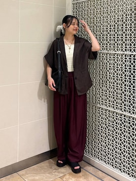 「LOWRYS FARM（ローリーズファーム）のアイテム（タンクトップ）」を使った、こはるさん（レディース・167cm）の秋コーディネート