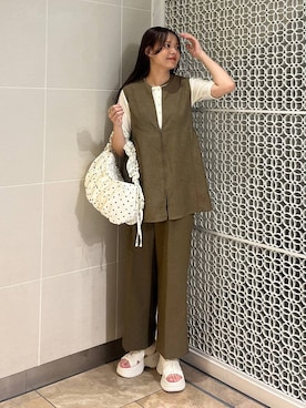 「アイテム（ベスト）」を使った、こはるさん（レディース・167cm）の秋コーディネート