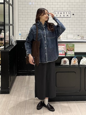 「LOWRYS FARM（ローリーズファーム）のカットリブタイトスカート　103920（スカート、グレー系）」を使った、こはるさん（レディース・167cm）の春コーディネート