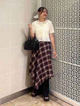 「LOWRYS FARM（ローリーズファーム）のアイテム（タンクトップ）」を使った、こはるさん（レディース・167cm）の秋コーディネート