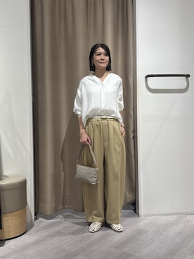 「Jena espace merveilleux（ジェナ　エスパスメルヴェイユ）の【やわらぐ艶カーブ】メランジカーブパンツ（その他パンツ、イエロー系）」を使った、すがのさん（レディース・160cm）の春コーディネート
