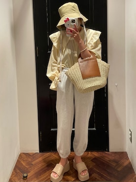 「ガーリーコーデ」｜「アイテム（スウェットパンツ）」を使った、hadameguuuさん（レディース・162cm）の春コーディネート