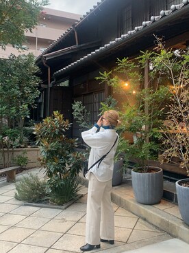 「LIAN（リアン）のブロードバンドカラーシャツ（シャツ/ブラウス、ホワイト系）」を使った、ヒナさん（レディース・163cm）の春コーディネート