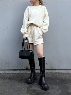 高橋桃さんのコーディネート