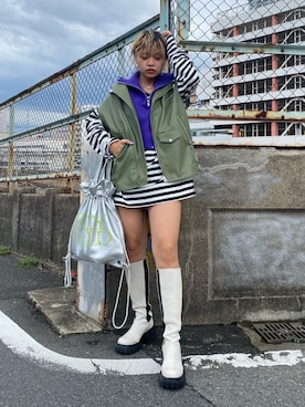 「緑」｜「アイテム（その他アウター）」を使った、MIUさん（レディース・158cm）の秋コーディネート