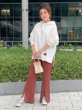 「MERCURYDUO（マーキュリーデュオ）のアイテム（スニーカー）」を使った、田中美礼さん（レディース・158cm）の秋コーディネート
