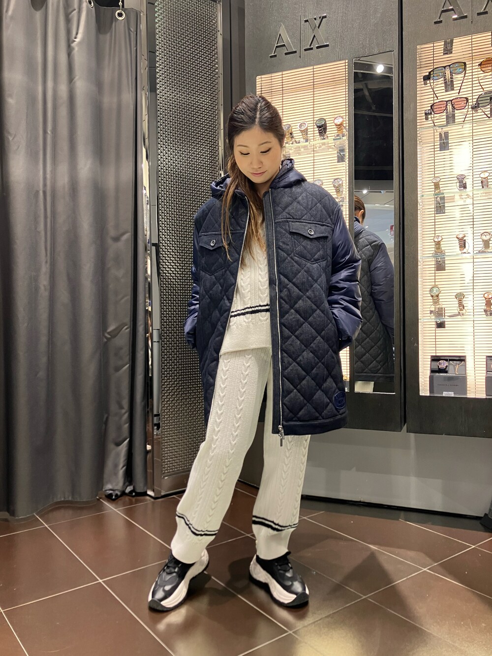 「デニムアウター、ナイロン、ニット、ARMANIEXCHANGE、EXCHANGE、AXchanger、アルマーニエクスチェンジ」｜「ARMANI EXCHANGEの【A|X アルマーニ エクスチェンジ】デニム×ナイロン　フーデッドコート（モッズコート、ブルー系）」を使った、SHIRA★TAMAさん（レディース・153cm）の冬コーディネートの1枚目の写真