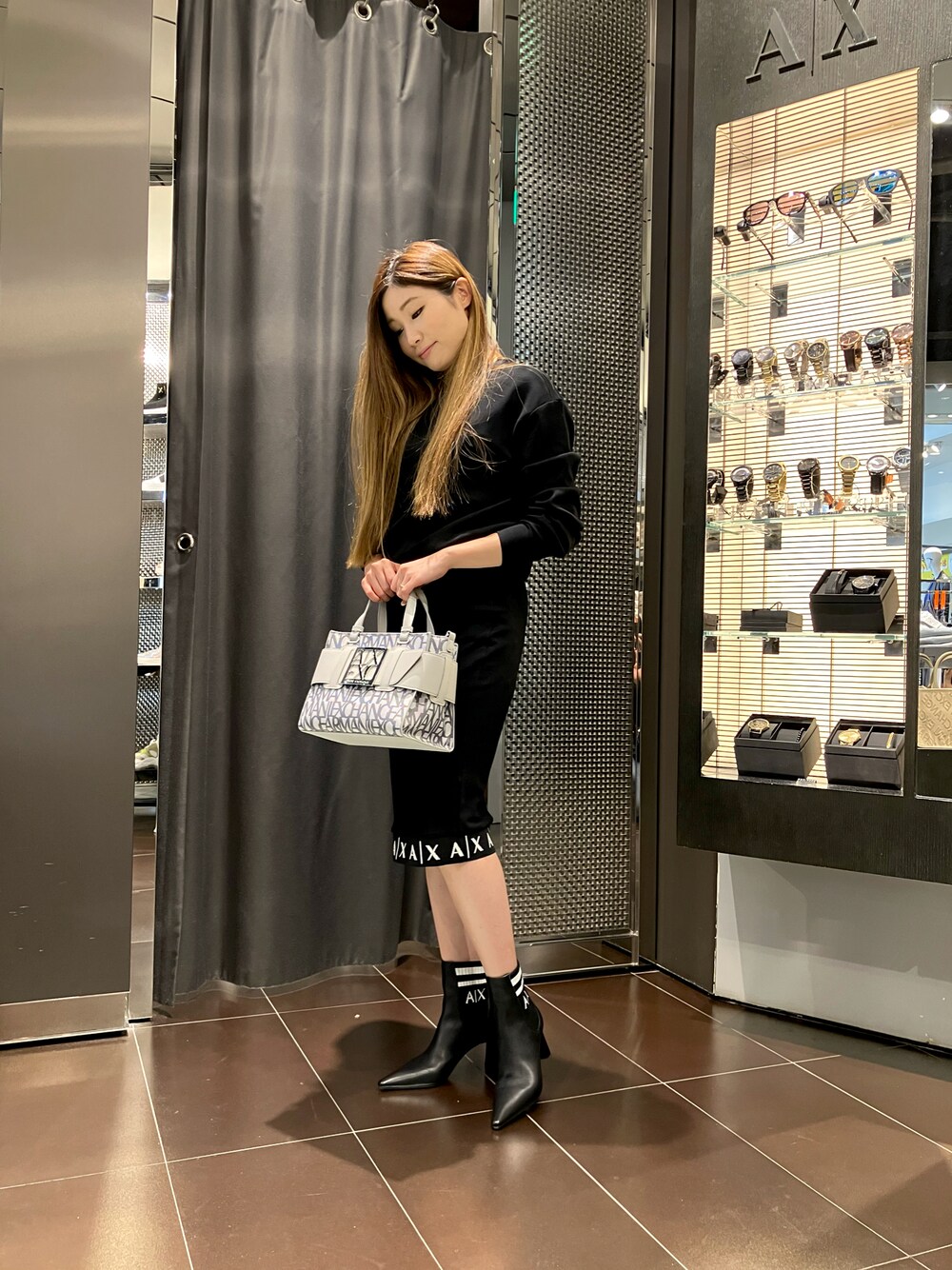 「armaniexchange、アルマーニエクスチェンジ、AXchanger、秋先取りコーデ、キレイめコーデ、ワンピーススタイル、秋服準備はじめました」｜「ARMANI EXCHANGEの【A|X アルマーニ エクスチェンジ】ポイントロゴ　ブラウジングワンピース（ワンピース、ブラック系）」を使った、SHIRA★TAMAさん（レディース・153cm）の夏コーディネートの1枚目の写真