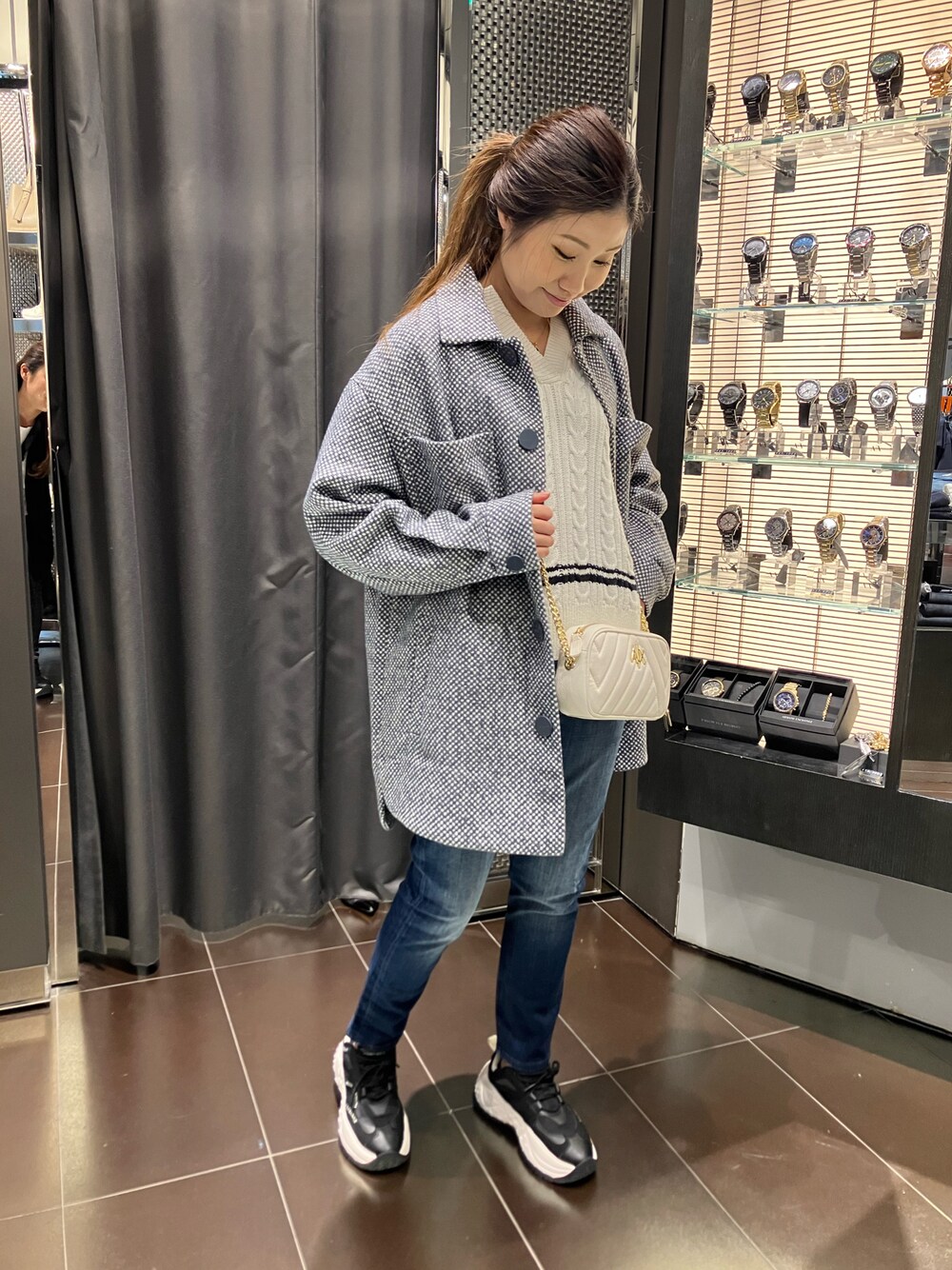 「アルマーニエクスチェンジ、AXchanger、ARMANIEXCHANGE、EXCHANGE、シンプルスタイル、ラクチンコーデ、冬、デニムコーデ、シンプル」｜「ARMANI EXCHANGEの【A|X アルマーニ エクスチェンジ】ジャカードチェック　シャツジャケット（ブルゾン、ブルー系）」を使った、SHIRA★TAMAさん（レディース・153cm）の冬コーディネートの1枚目の写真