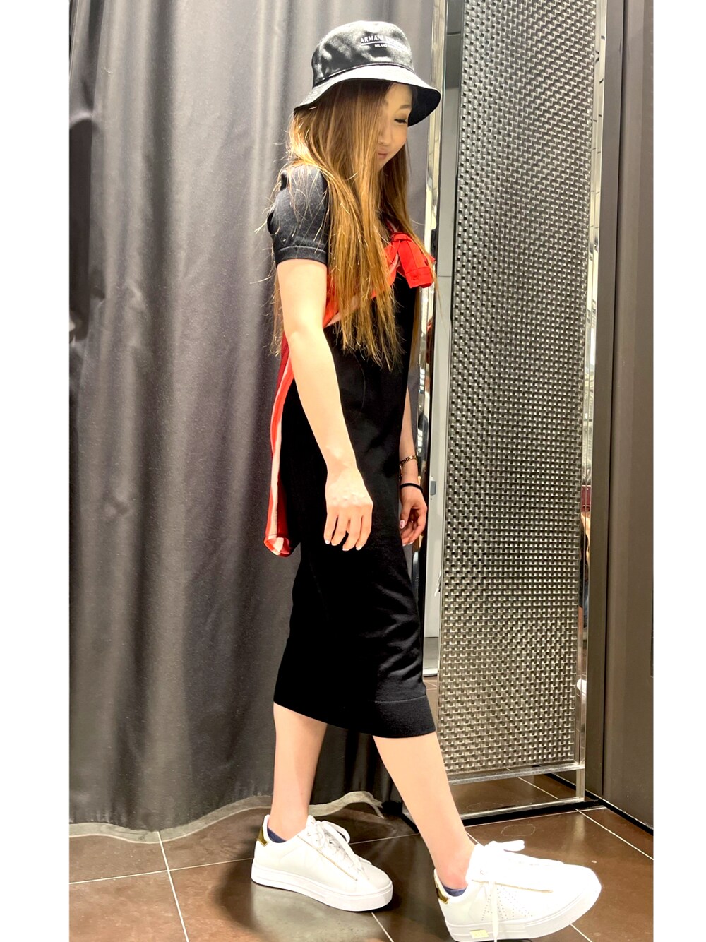 「アルマーニエクスチェンジ、ARMANIEXCHANGE、AXchanger、AXchange、春夏コーデ、シャツ、差し色、ニットワンピ」｜「ARMANI EXCHANGEの【A|X アルマーニ エクスチェンジ】ロゴ　バケットハット（ハット、ブラック系）」を使った、SHIRA★TAMAさん（レディース・153cm）の春コーディネートの1枚目の写真