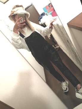 「SpRay（スプレイ）のアイテム（オールインワン・サロペット）」を使った、573さん（レディース・157cm）の秋コーディネート