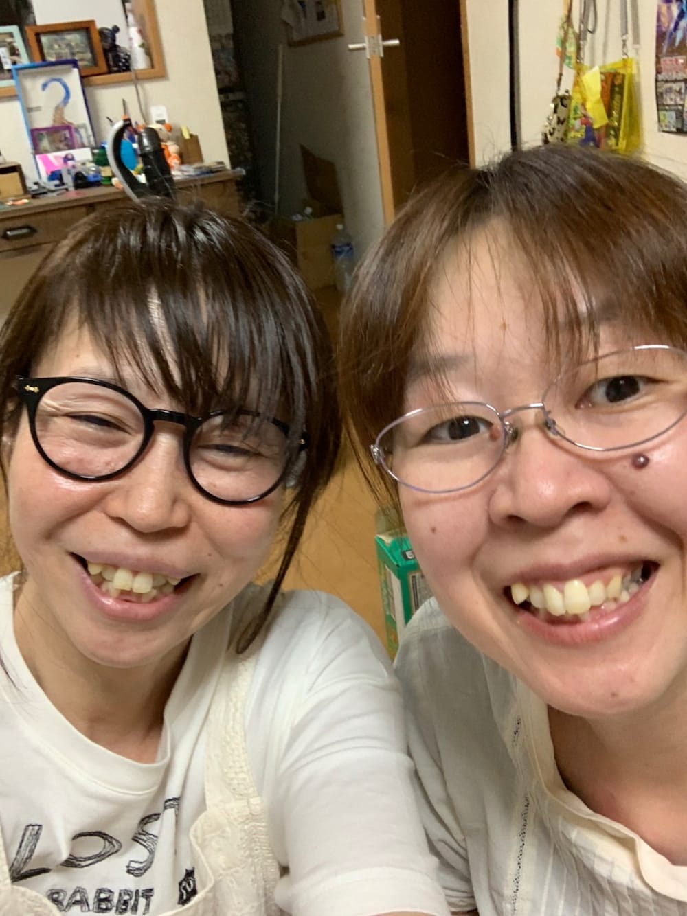 「Handmadeのアイテム（エプロン、ベージュ系）」を使った、そらさん（レディース・164cm）の春コーディネートの1枚目の写真