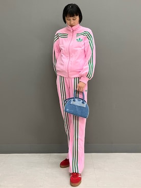 「アイテム（ジャージ、ピンク系）」を使った、OYさん（レディース・164cm）の秋コーディネート