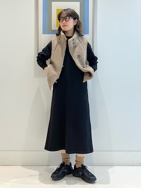 「アイテム（スニーカー）」を使った、SUZUさん（レディース・165cm）の秋コーディネート