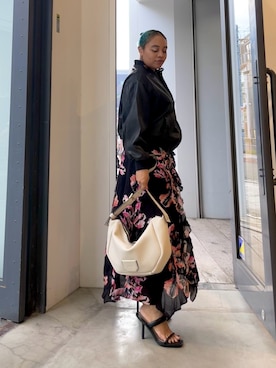 「ALLSAINTS（オールセインツ）のアイテム（ジャケット/アウター）」を使った、Vivienneさん（レディース・160cm）の秋コーディネート