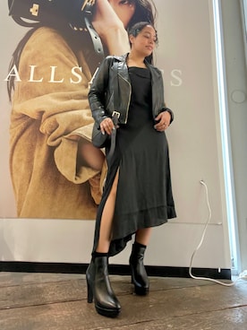 「ALLSAINTS（オールセインツ）のアイテム（ライダースジャケット）」を使った、Vivienneさん（レディース・160cm）の春コーディネート