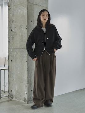 「アイテム（パーカー）」を使った、feepurさん（レディース・168cm）の冬コーディネート