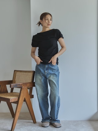 「feepur（フェピュール）のアシンメトリーラッフルシアーTee（Tシャツ/カットソー）」を使った、feepurさん（レディース・168cm）の夏コーディネート
