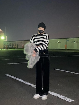 「EMODA（エモダ）のアイテム（ハンドバッグ）」を使った、西條 愛(EMODA)さん（レディース・164cm）の冬コーディネート