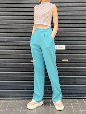 「EMODA（エモダ）のアイテム（サンダル）」を使った、西條 愛(EMODA)さん（レディース・164cm）の春コーディネート