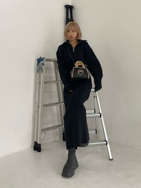 「EMODA（エモダ）のアイテム（ハンドバッグ）」を使った、西條 愛(EMODA)さん（レディース・164cm）の秋コーディネート
