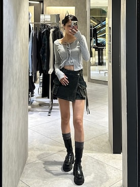 「EMODA（エモダ）のアイテム（その他パンツ）」を使った、西條 愛(EMODA)さん（レディース・164cm）の春コーディネート