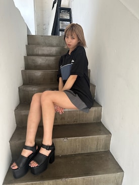 「EMODA（エモダ）のアイテム（サンダル）」を使った、西條 愛(EMODA)さん（レディース・164cm）の夏コーディネート