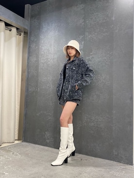 「EMODA（エモダ）のアイテム（キャミソール）」を使った、西條 愛(EMODA)さん（レディース・164cm）の冬コーディネート