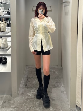 「EMODA（エモダ）のアイテム（サンダル）」を使った、西條 愛(EMODA)さん（レディース・164cm）の夏コーディネート