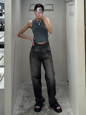 「EMODA（エモダ）のアイテム（サンダル）」を使った、西條 愛(EMODA)さん（レディース・164cm）の春コーディネート