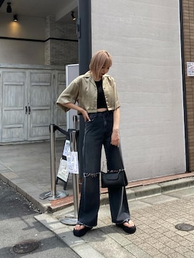「EMODA（エモダ）のアイテム（サンダル）」を使った、西條 愛(EMODA)さん（レディース・164cm）の春コーディネート