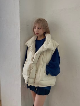 「EMODA（エモダ）のアイテム（ベスト）」を使った、西條 愛(EMODA)さん（レディース・164cm）の秋コーディネート