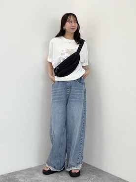 「studio CLIP（スタディオクリップ）のレースフラワーフォトTシャツ（Tシャツ/カットソー、ホワイト系）」を使った、さこ2442さん（レディース・161cm）の夏コーディネート