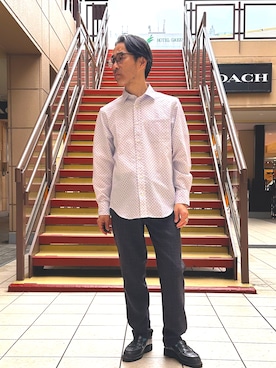 「NOLLEY'S LIGHT（ノーリーズライト）のサッカープリント　レギュラーカラーシャツ（シャツ/ブラウス、パープル系）」を使った、atsushiさん（メンズ・160cm）の春コーディネート