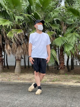 「crocs（クロックス）のアイテム（スニーカー）」を使った、hirochanさん（メンズ・174cm）の秋コーディネート