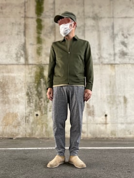 「crocs（クロックス）のアイテム（スニーカー）」を使った、hirochanさん（メンズ・174cm）の冬コーディネート