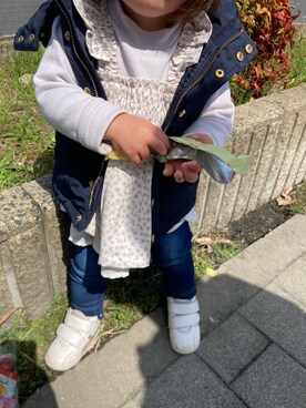 「ASICS（アシックス）のasics アシックス ファブレファーストSL3 (12-135) TUF123 0195 ホワイト/CPGL（スニーカー）」を使った、✿ライオンとウサギちゃん✿さん（キッズ・80cm）の春コーディネート