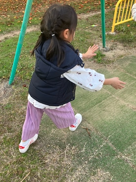 「petit main（プティマイン）のアイテム（ダウンベスト）」を使った、✿ライオンとウサギちゃん✿さん（キッズ・110cm）の秋コーディネート