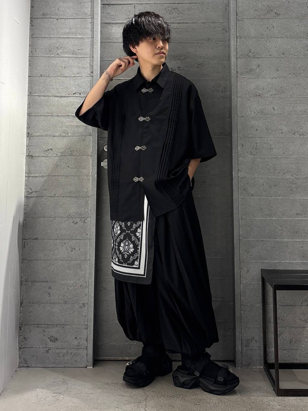 【SET UP対応】YOSEプリーツメタルボタンシャツ(HARE) グレー系 SET UP対応】YOSEプリーツメタルボタンシャツ | [公式]ハレ