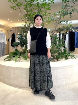 ドライコットンニットベストを使った人気ファッションコーディネート