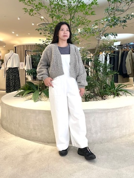 「アイテム（オールインワン・サロペット、ホワイト系）」を使った、sakaiさん（レディース・160cm）の秋コーディネート