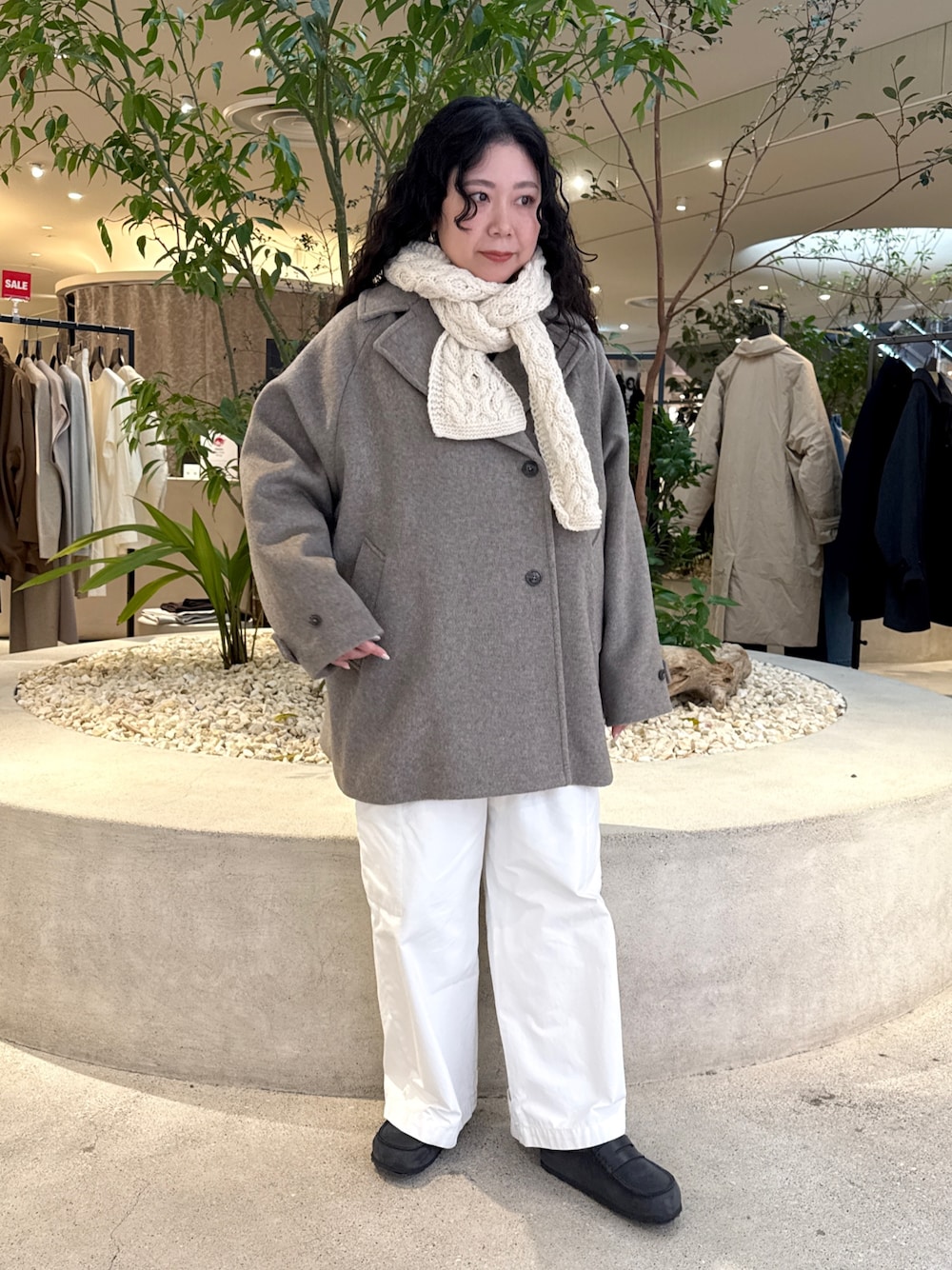 ペルーアランマフラーを使った人気ファッションコーディネート - WEAR