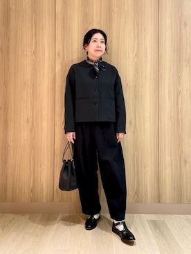 「かぐれ（カグレ）のアイテム（ノーカラージャケット）」を使った、sakaiさん（レディース・160cm）の秋コーディネート