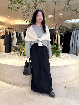 「アイテム（ストール/ショール）」を使った、sakaiさん（レディース・160cm）の秋コーディネート